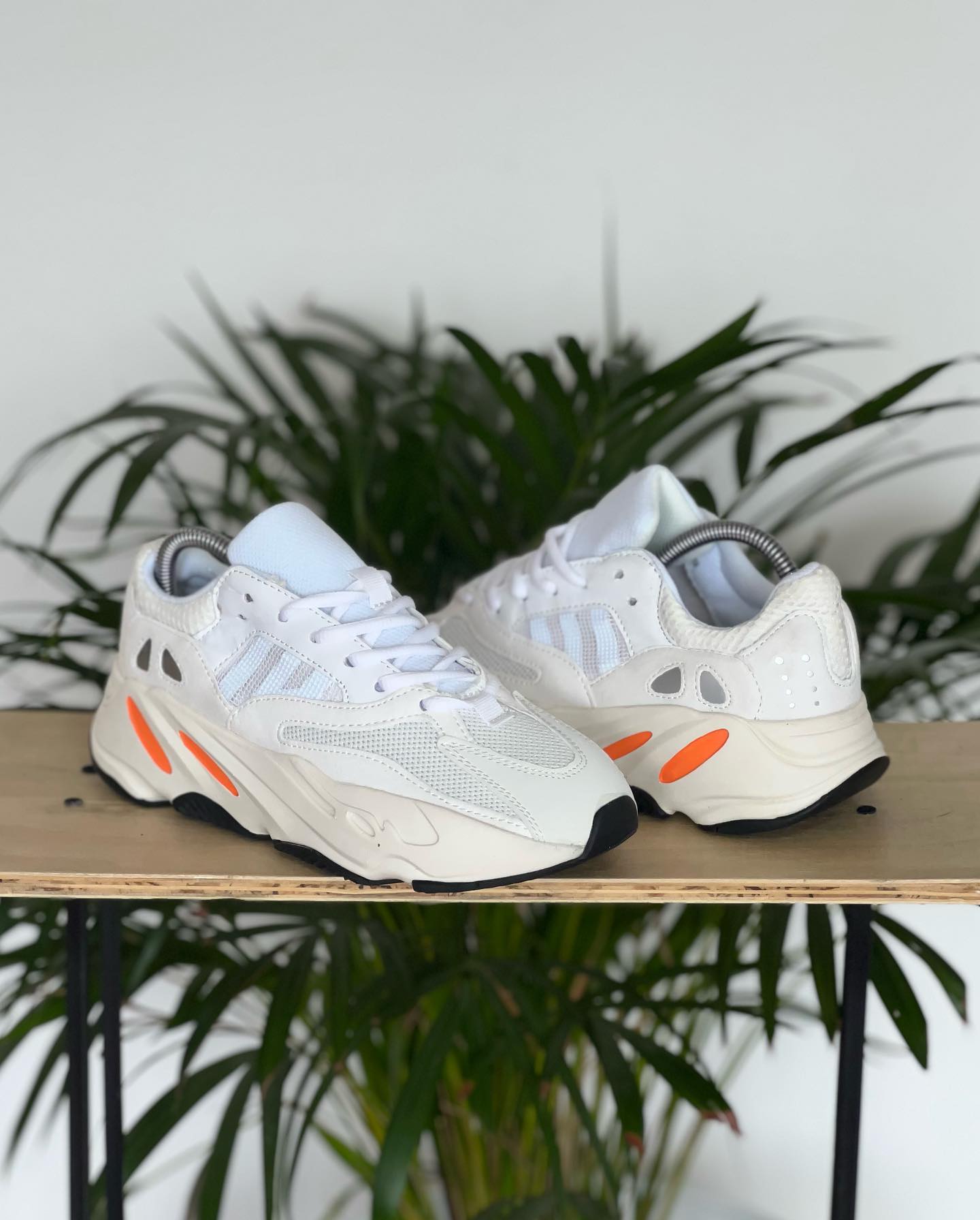 adidas yeezy 700 bost