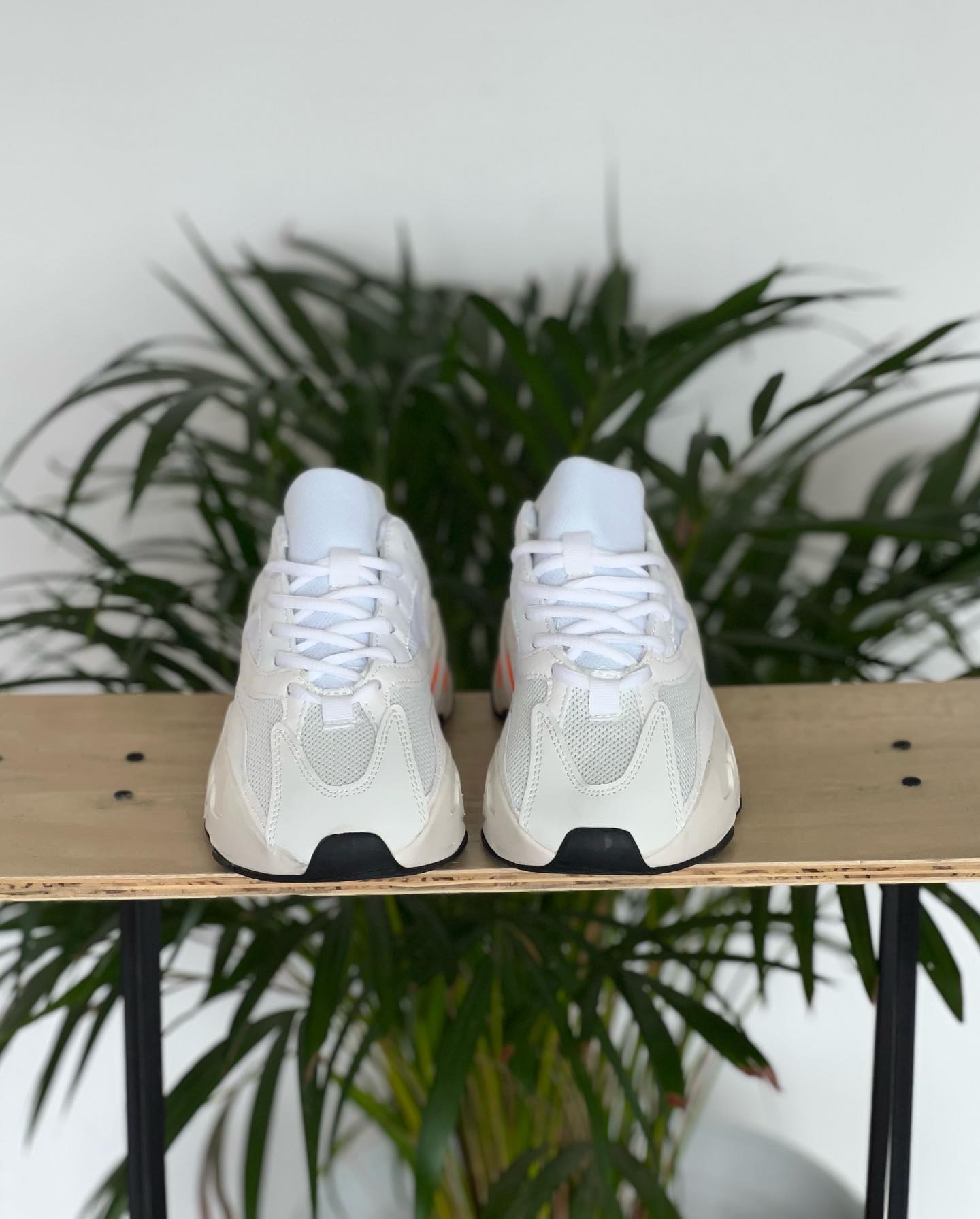 adidas yeezy 700 bost
