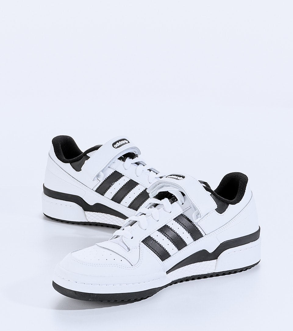 adidas forum low