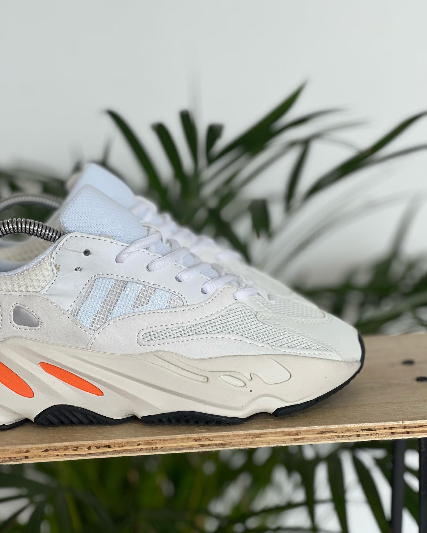 adidas yeezy 700 bost