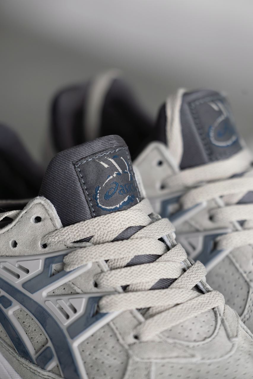 ASICS Gel-Kayano