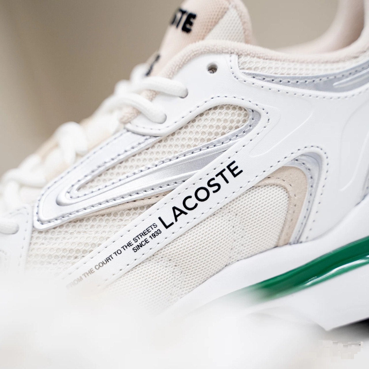 Lacoste L003