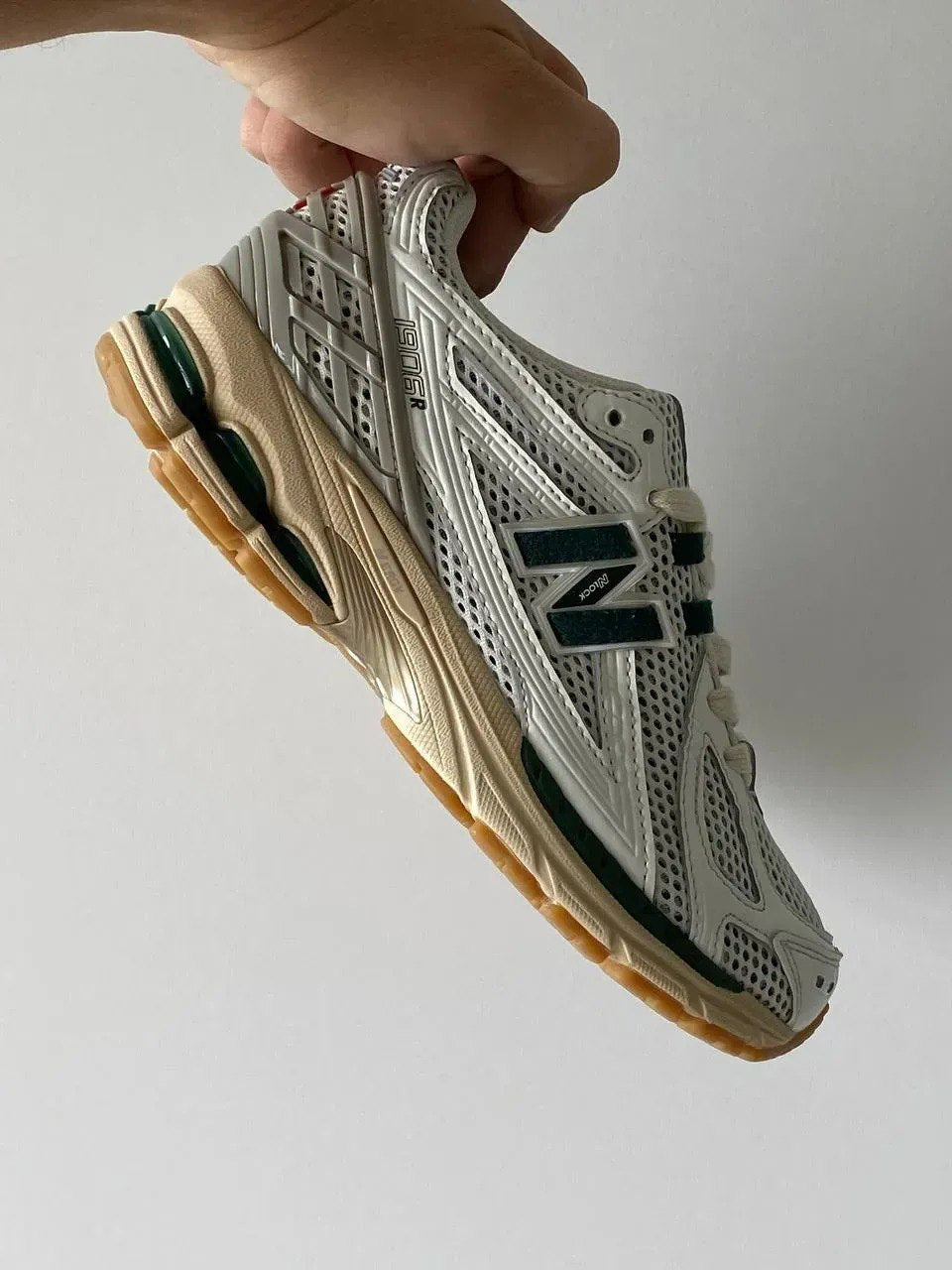 New Balance 1906R