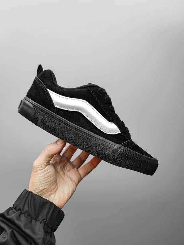 Vans KNU