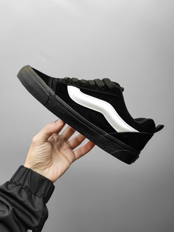 Vans KNU