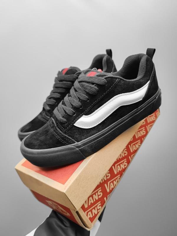 Vans KNU