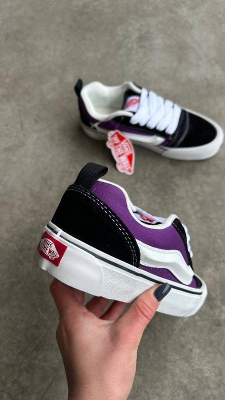Vans KNU