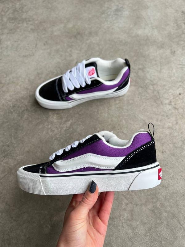 Vans KNU