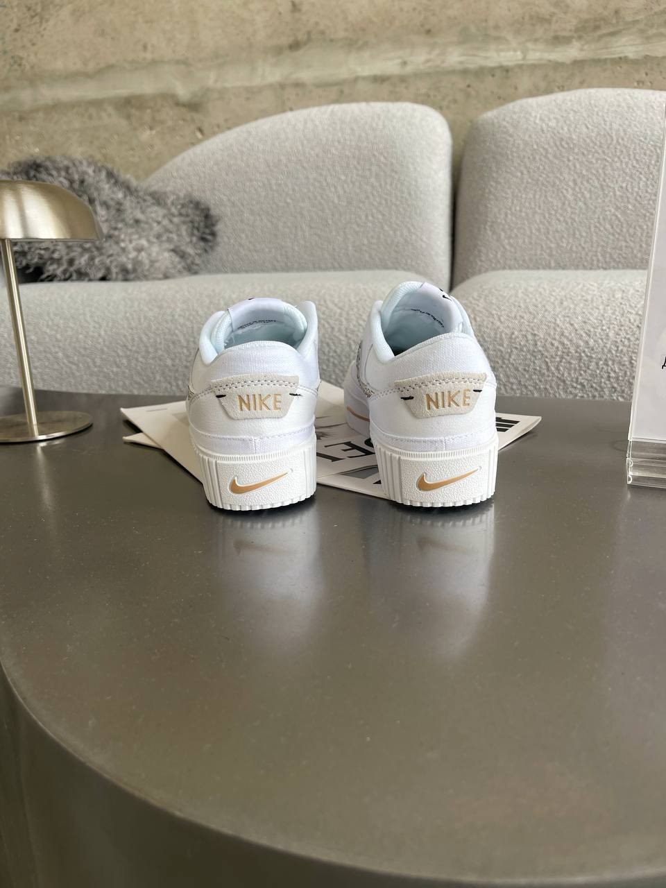 Nike Court Legacy