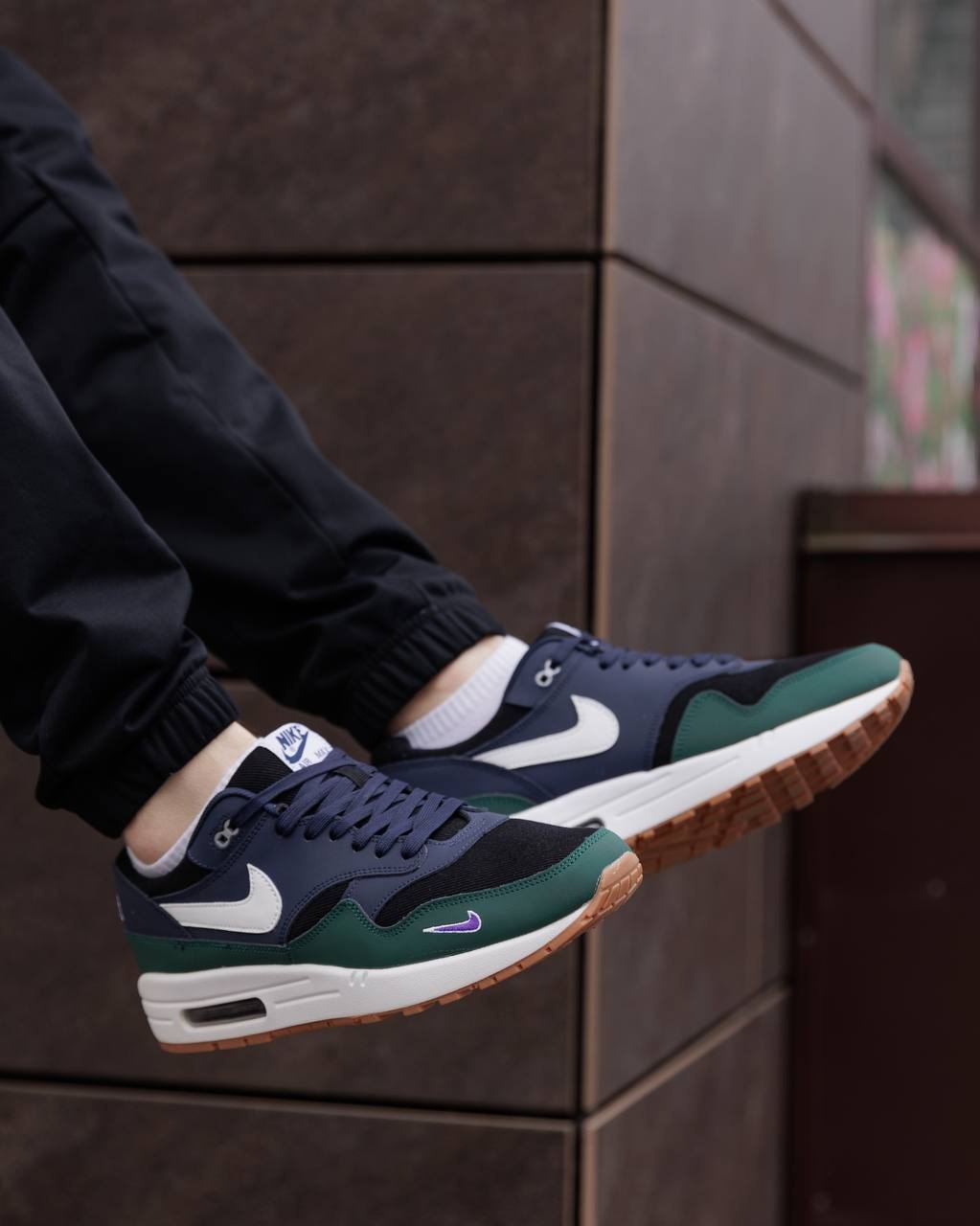 Nike Airmax 1 Obsidian