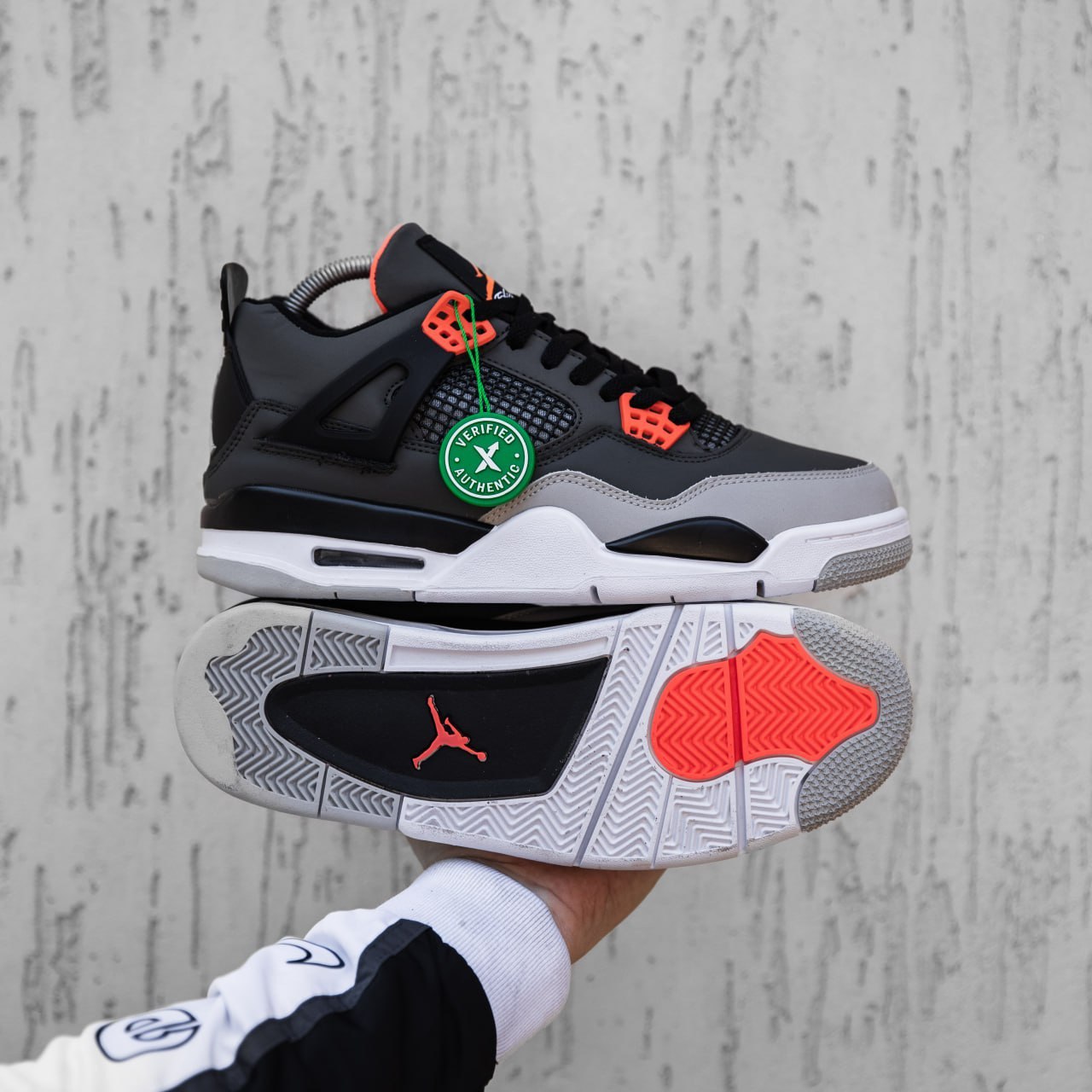 Air Jordan 4 InfraRED