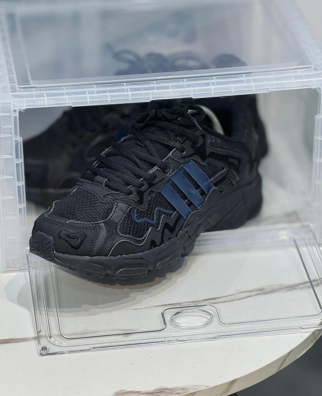 adidas response bad bunny negro