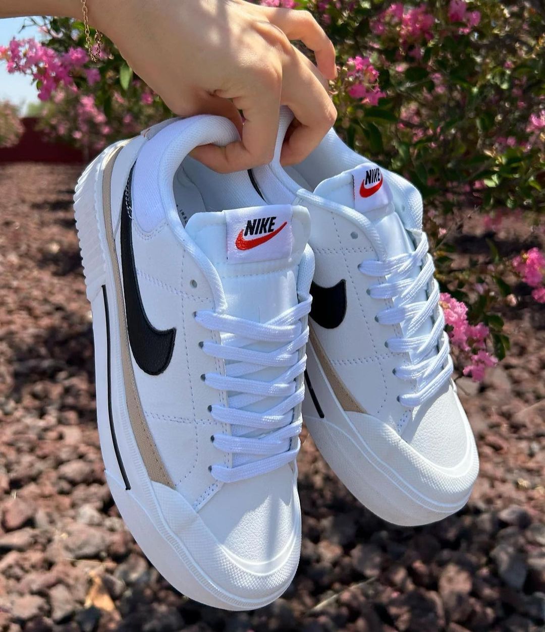 Nike Court Legacy