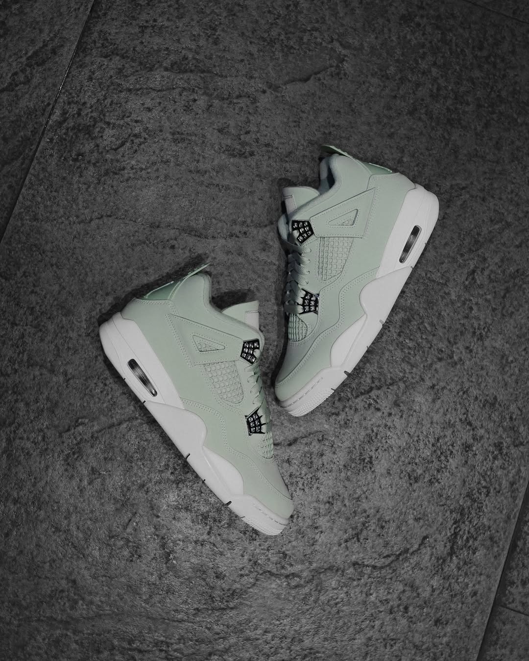 Air Jordan 4 Abundance