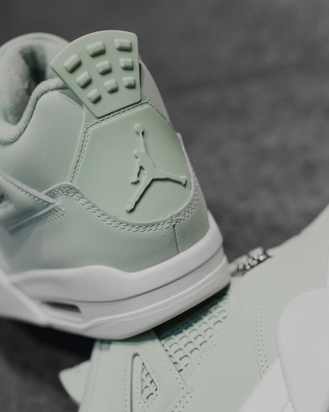 Air Jordan 4 Abundance