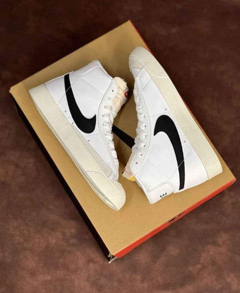Nike Blazer Mid
