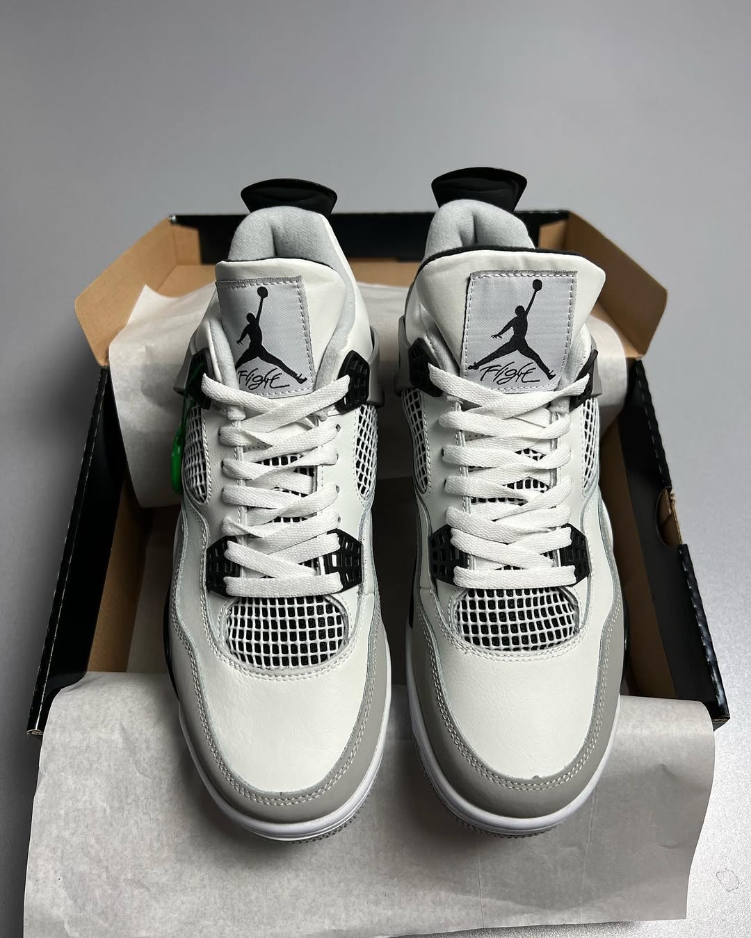 Air Jordan 4 Military