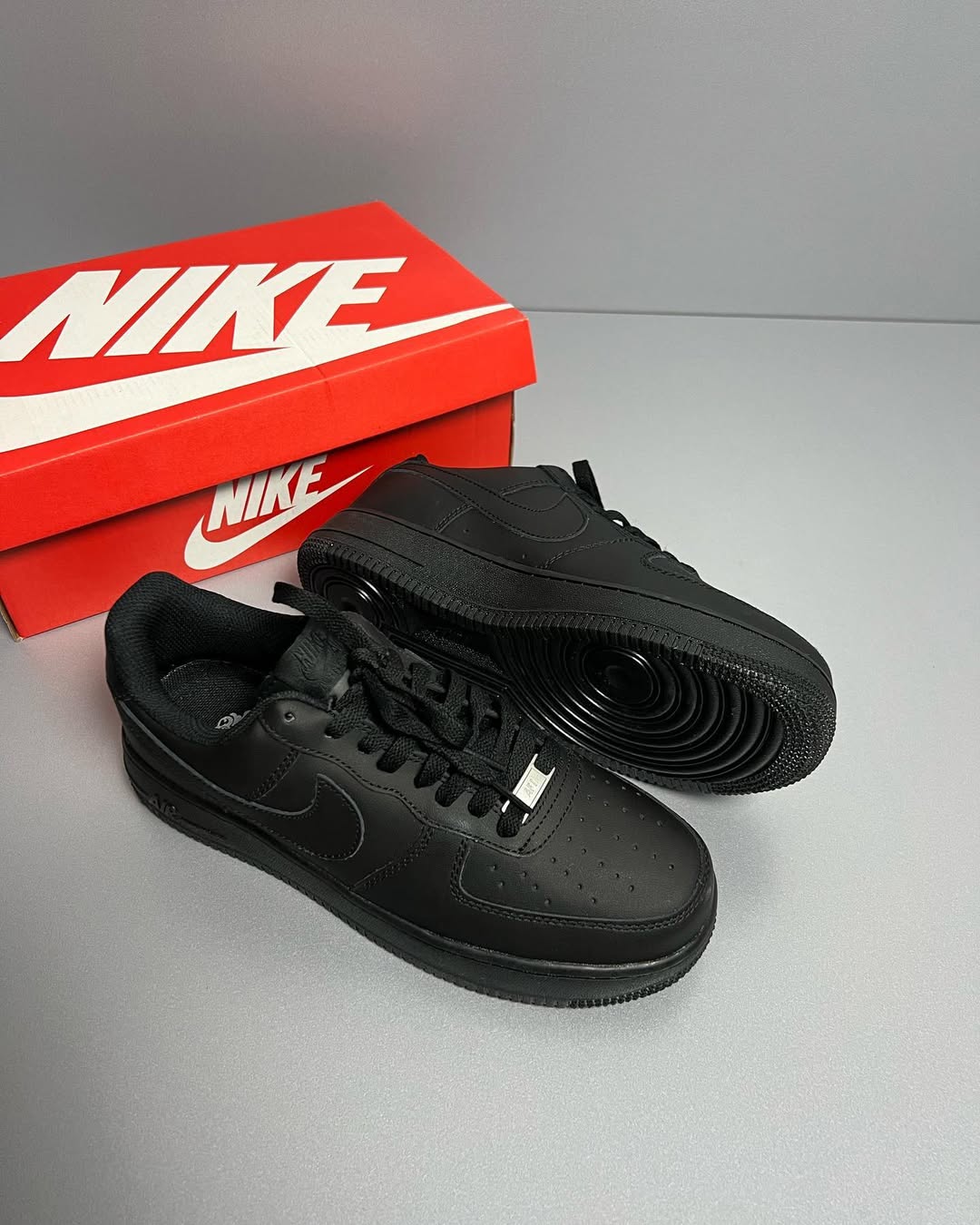 Nike Air Force 1 Negra