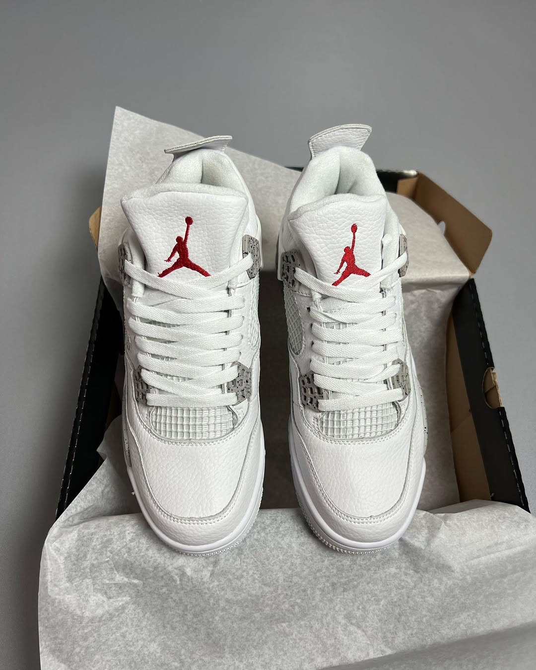 Air Jordan 4 "OREO"
