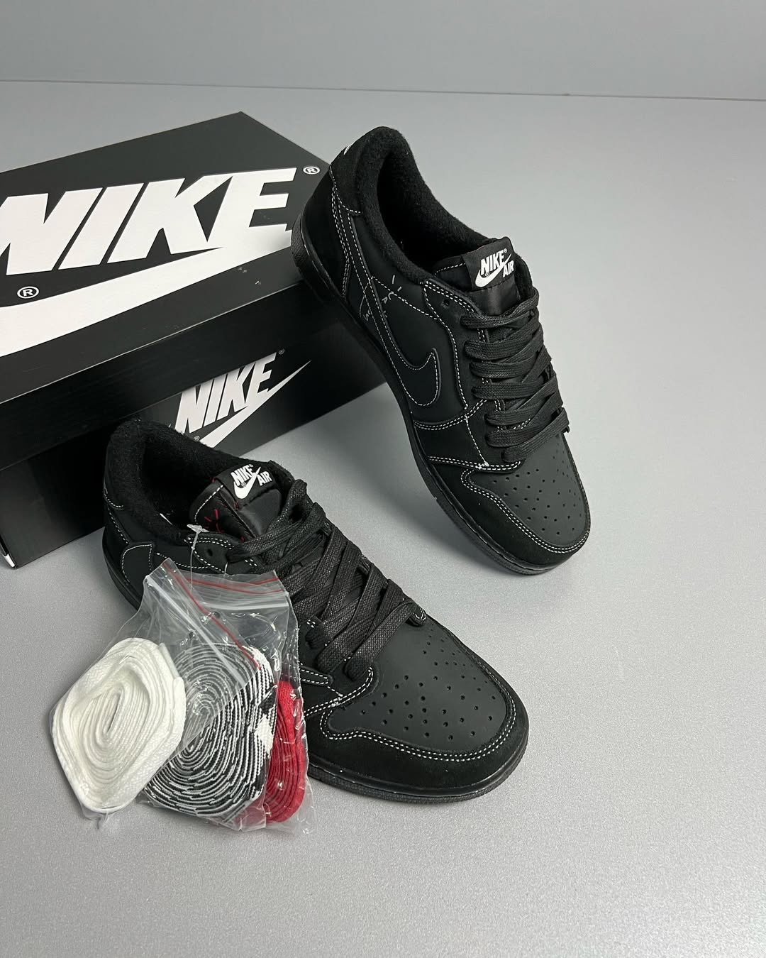 Air Jordan 1 Low Travis Scott "PHANTOM"