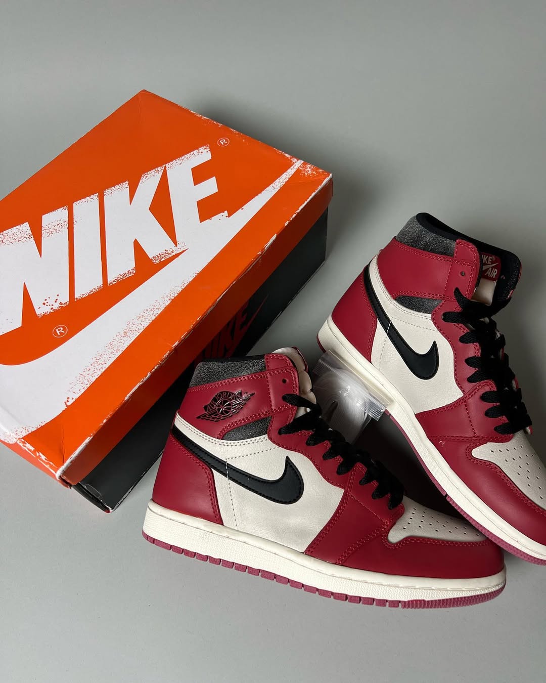 Air Jordan 1 High OG Chicago