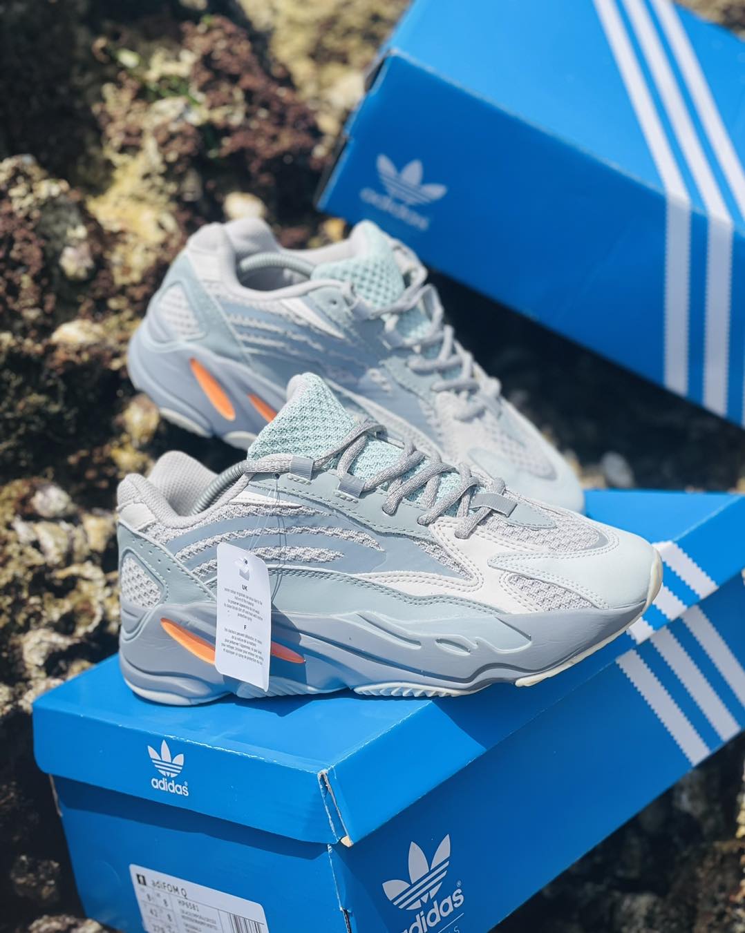 adidas yeezy 700 bost