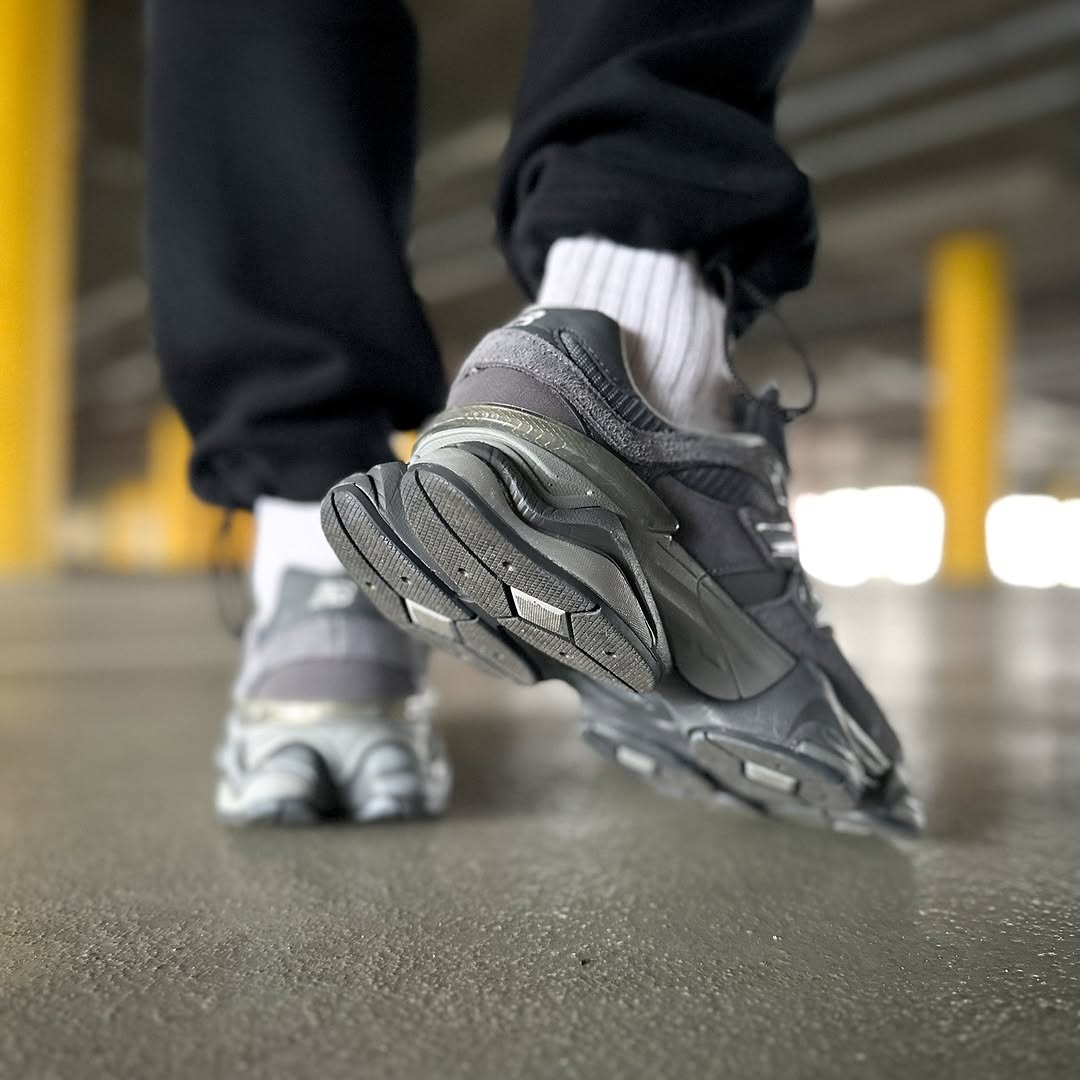 New Balance 9060