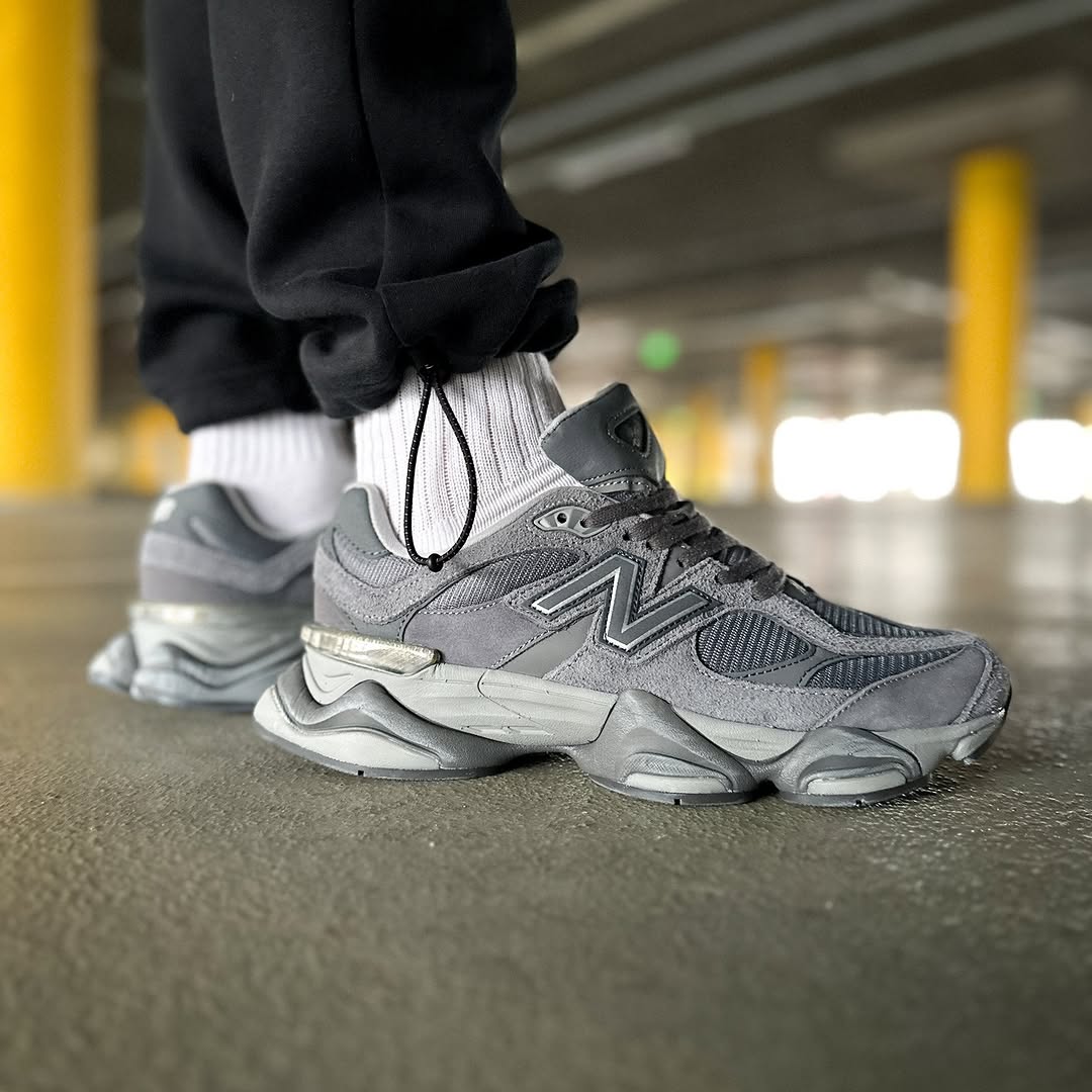 New Balance 9060