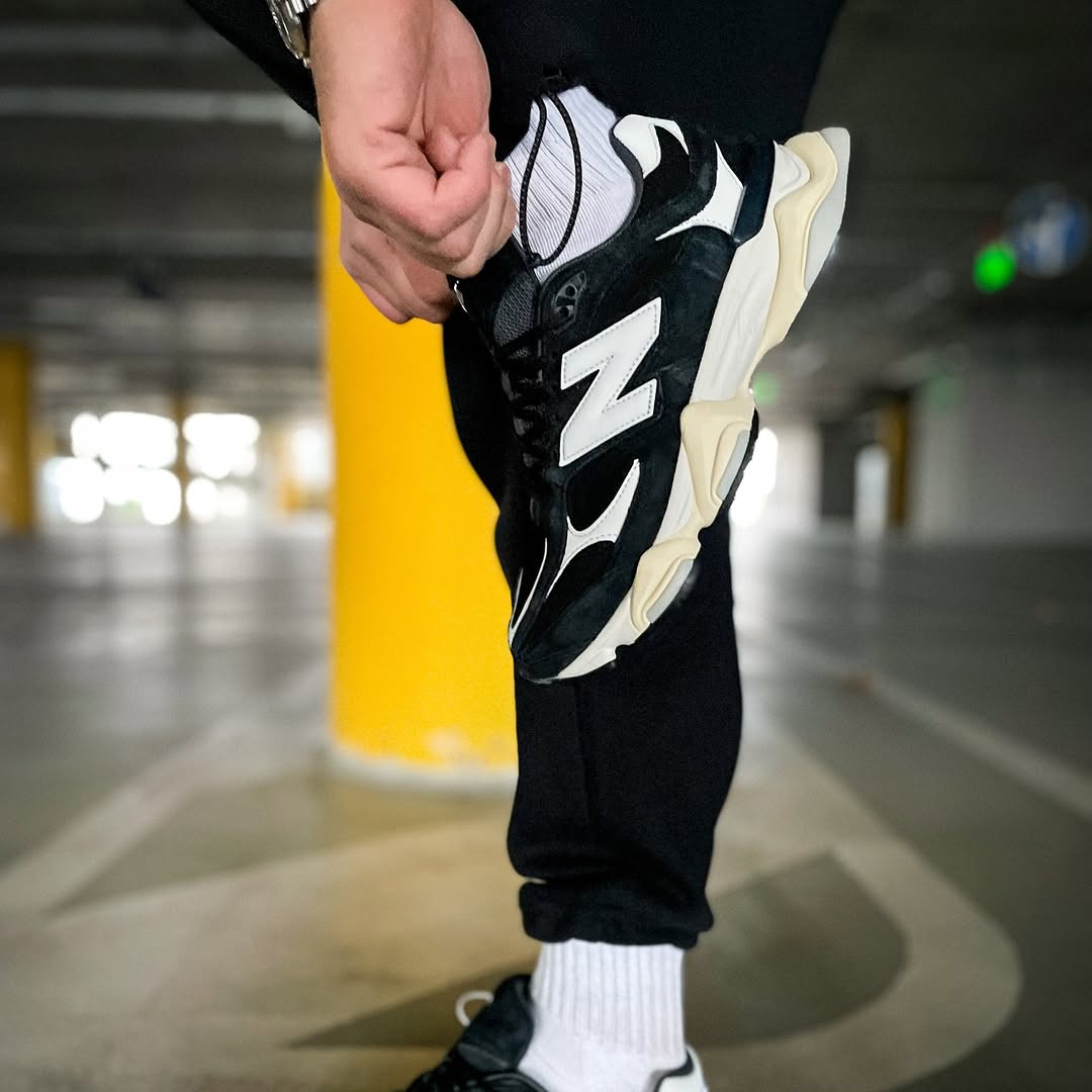 New Balance 9060