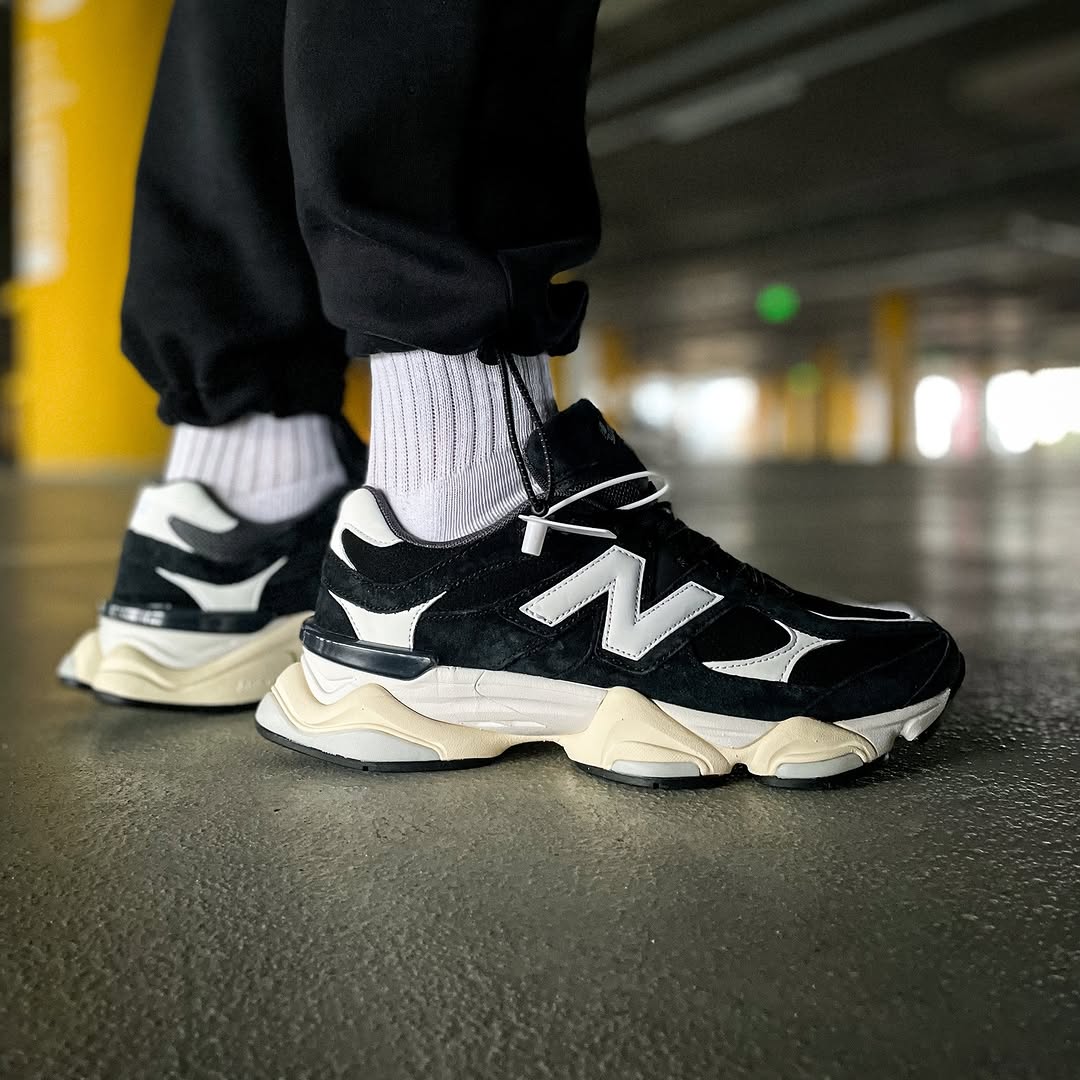 New Balance 9060