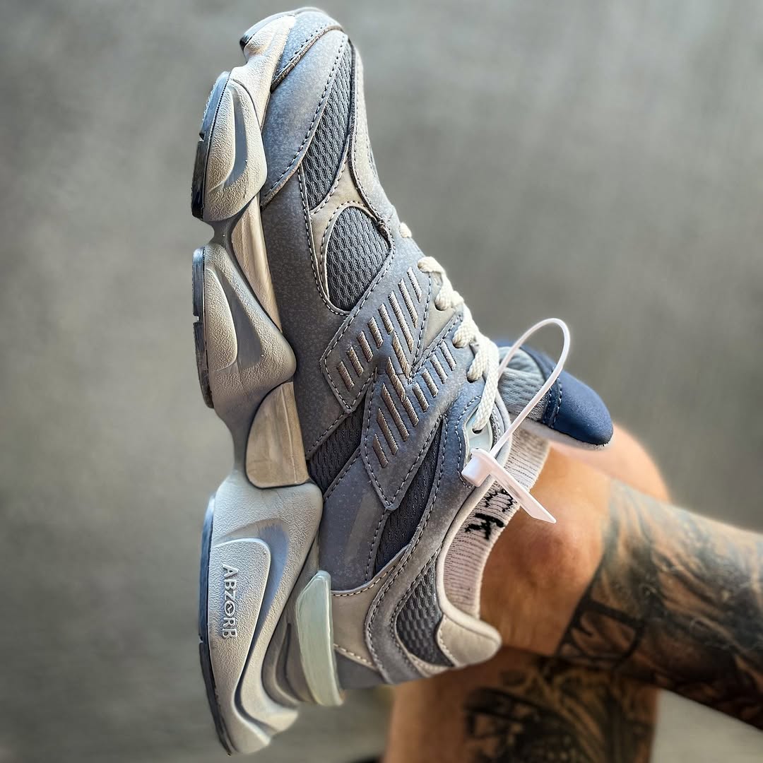 New Balance 9060