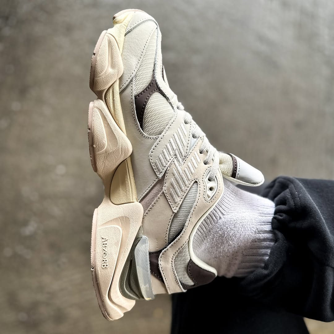 New Balance 9060