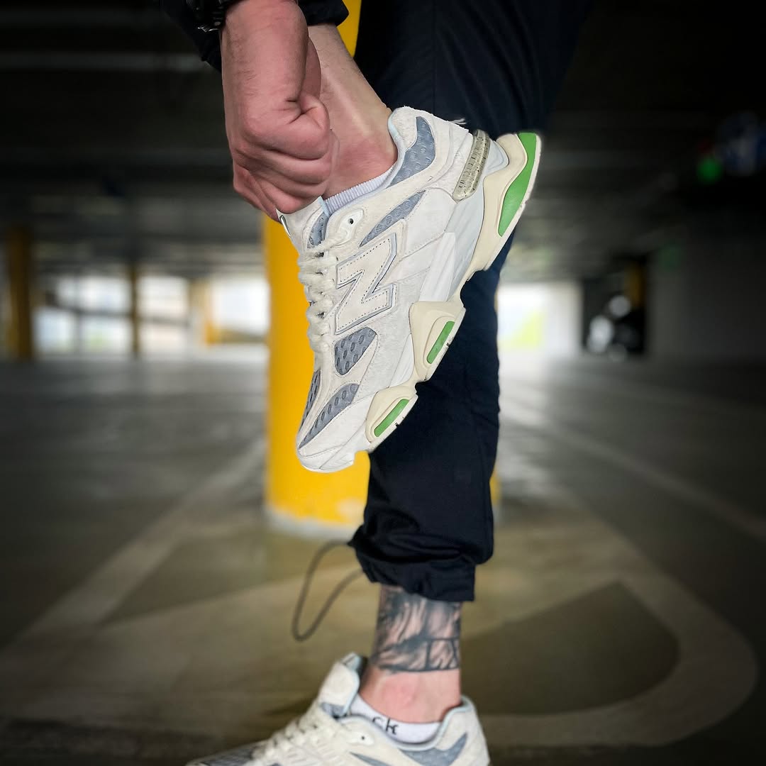 New Balance 9060
