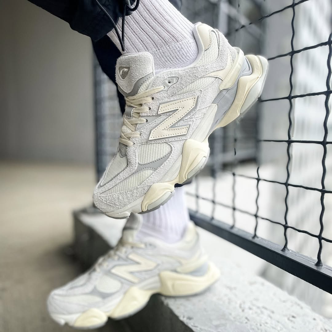 New Balance 9060