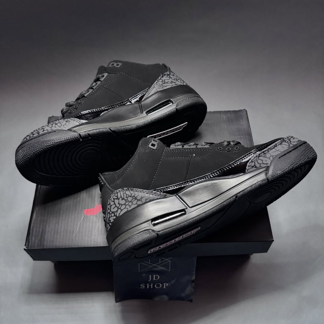 Air Jordan 3 Black