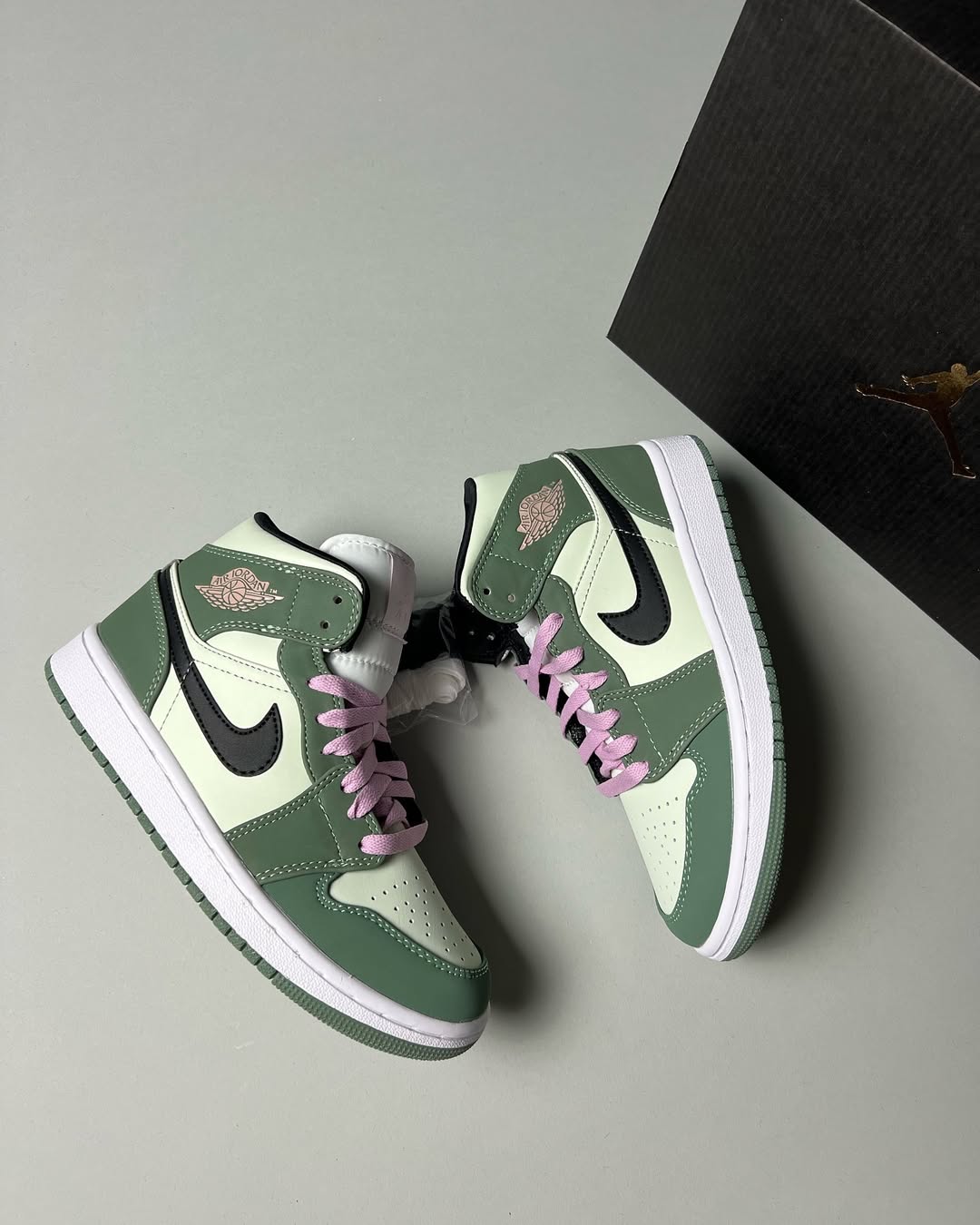 Air Jordan 1 "Dutch Green"