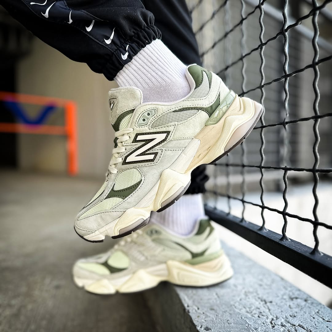 New Balance 9060