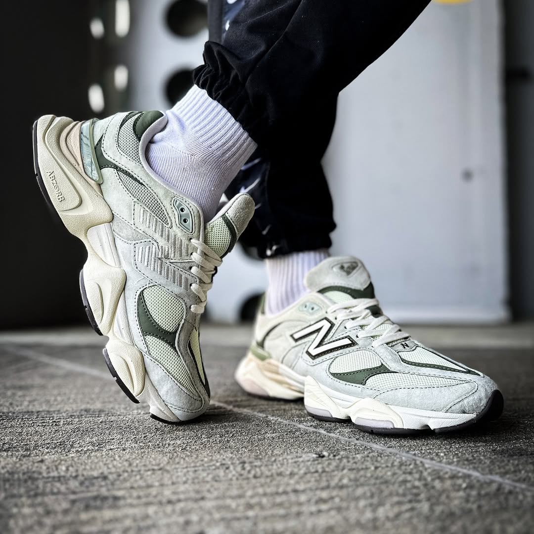 New Balance 9060