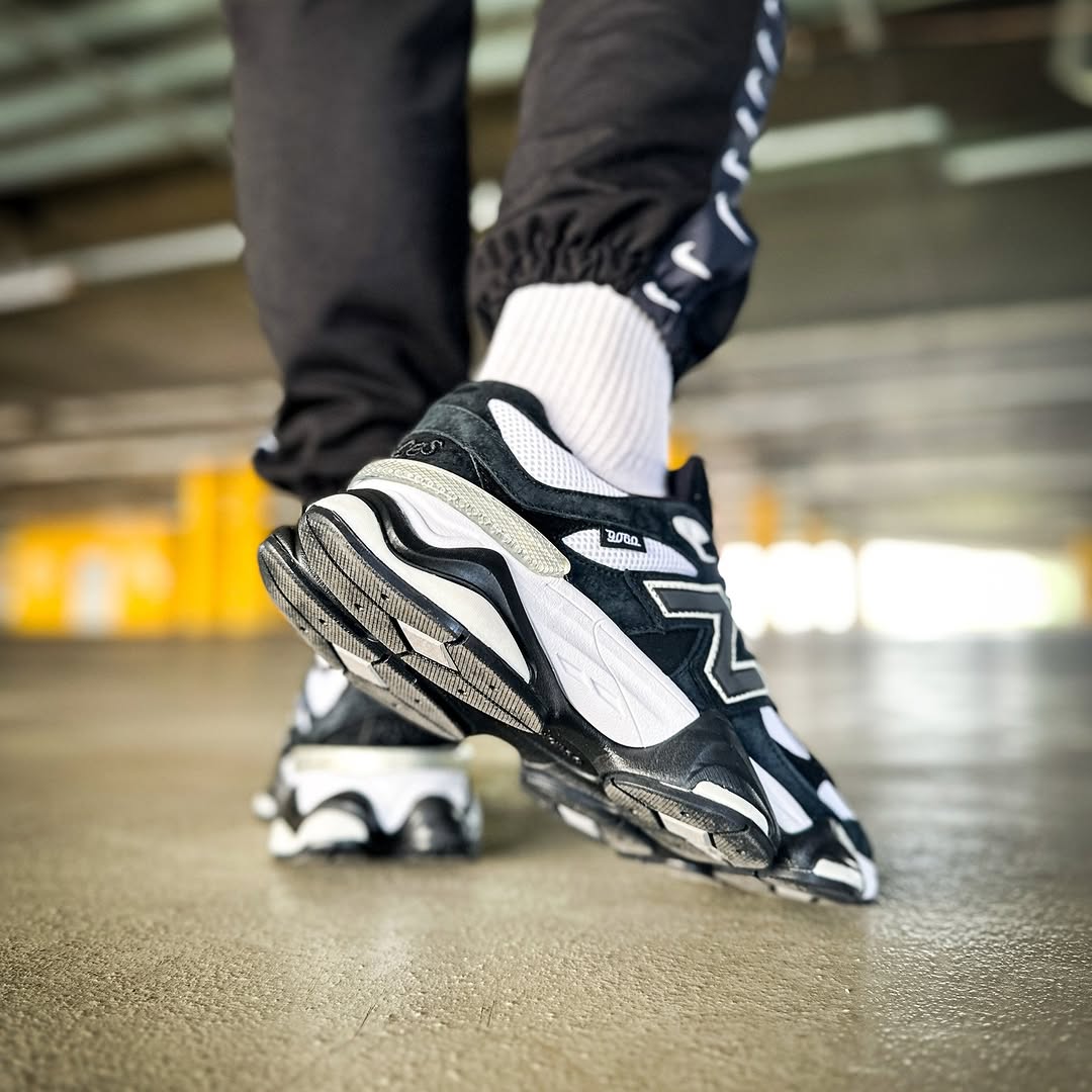 New Balance 9060