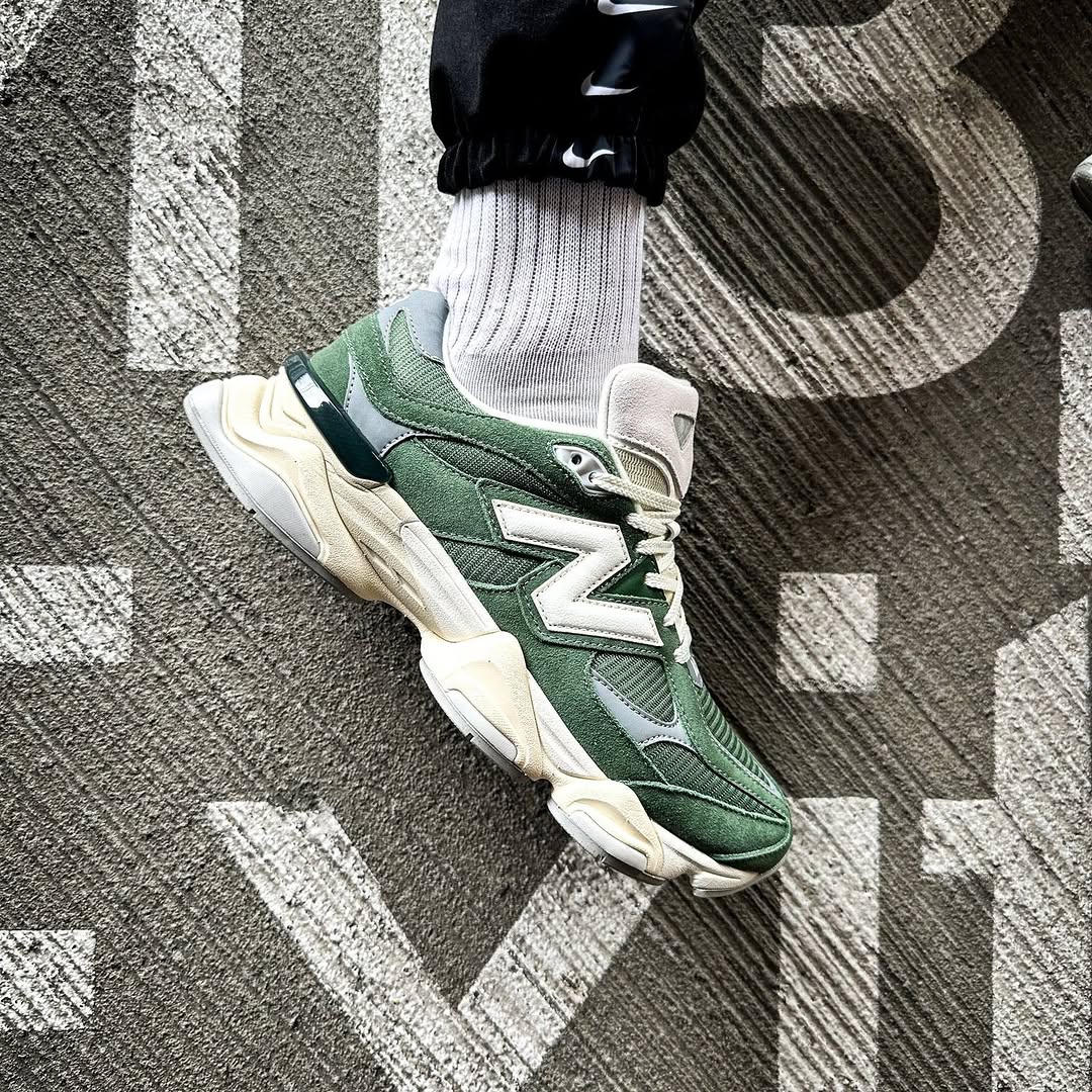 New Balance 9060