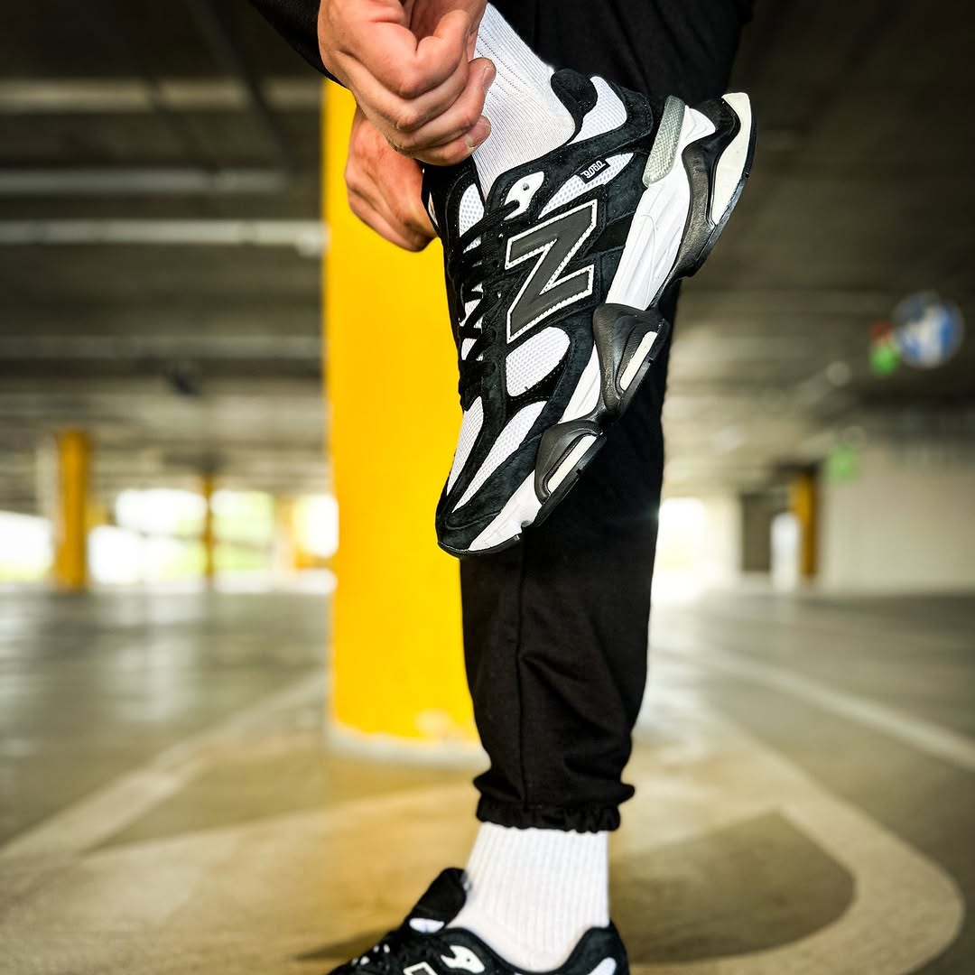 New Balance 9060