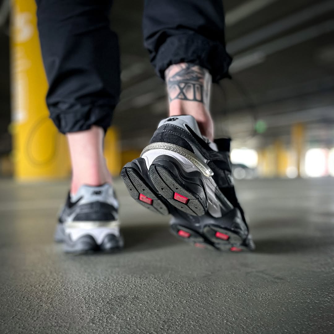 New Balance 9060