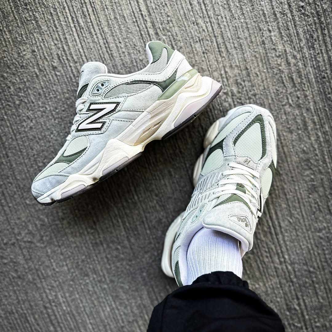 New Balance 9060