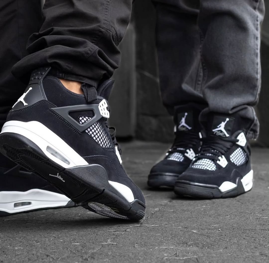 Air Jordan 4