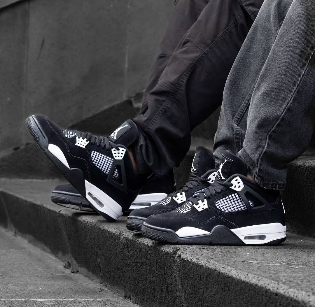Air Jordan 4