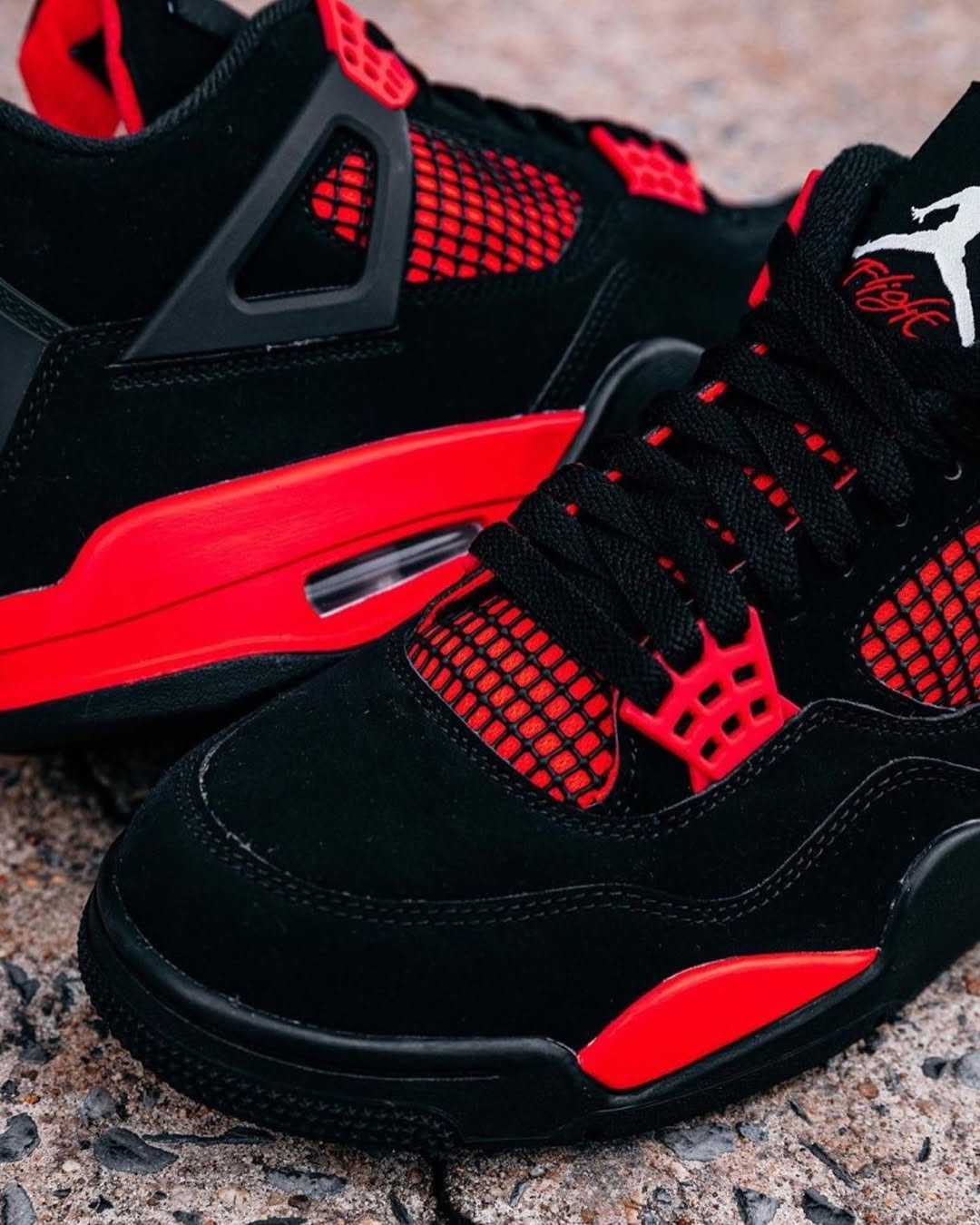 Air Jordan 4 Red Thunder