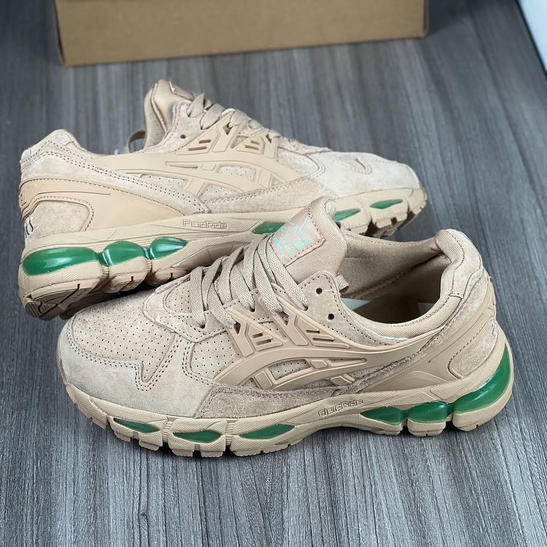 ASICS Gel-Kayano Train