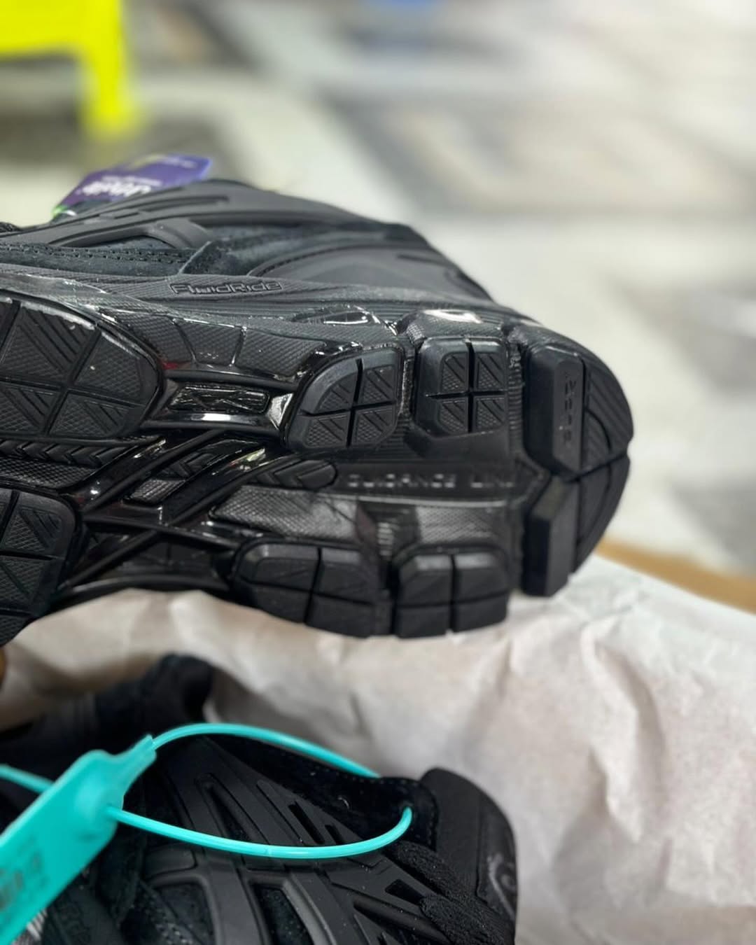 ASICS Gel-Kayano Train