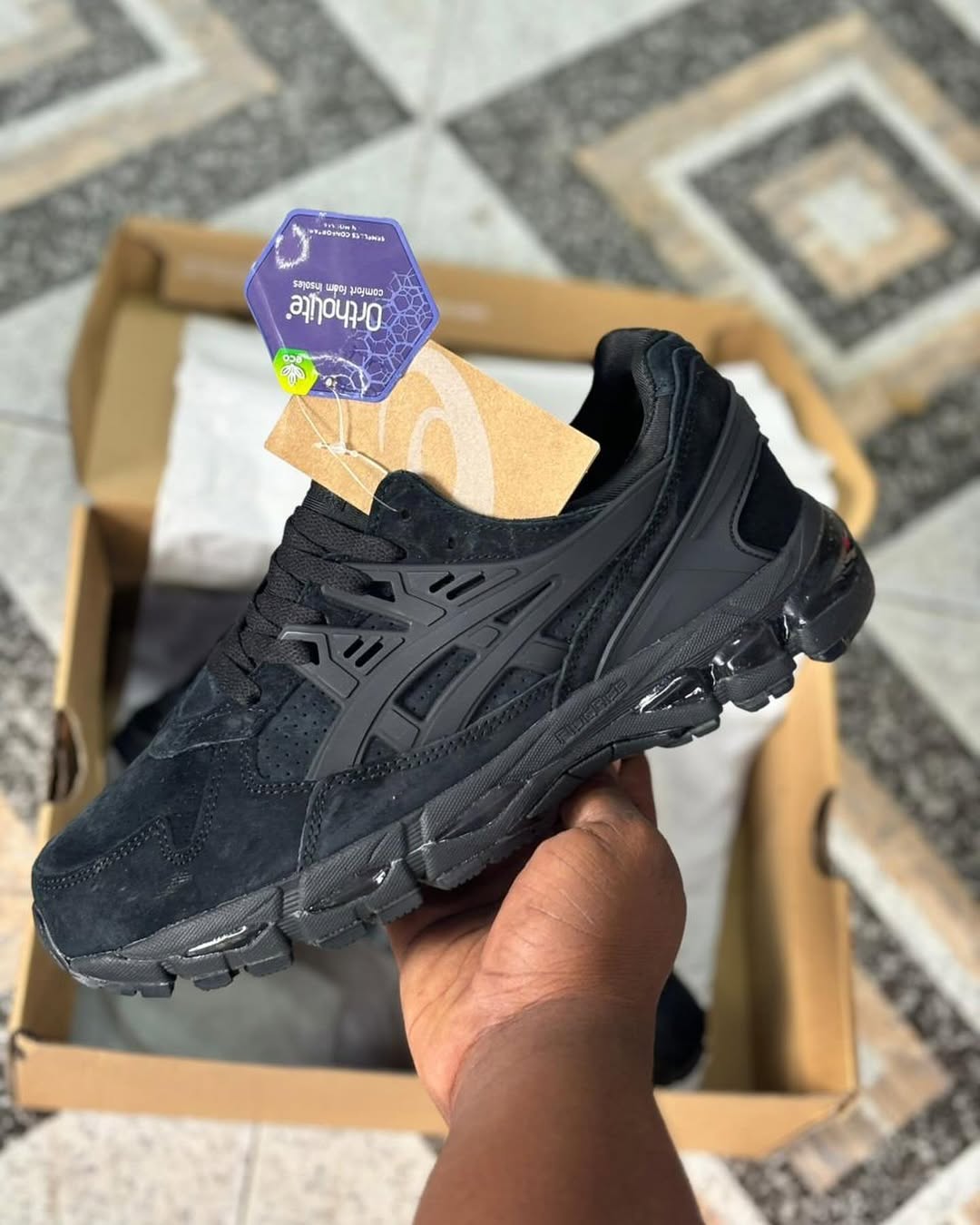 ASICS Gel-Kayano Train