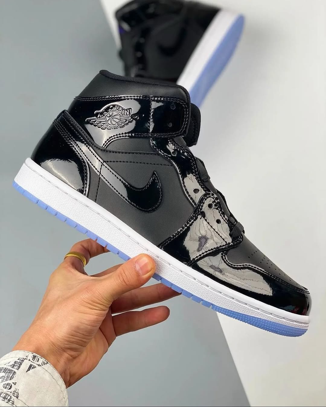 Air Jordan 1 Space